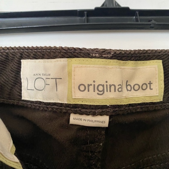 Loft Brown corduroy original boot cut pants. Size 2 - Picture 5 of 6